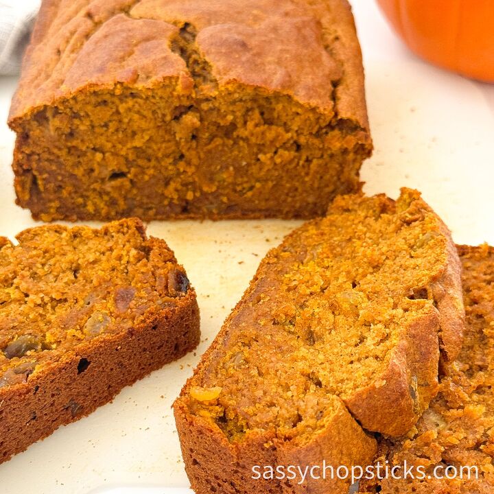 healthy pumpkin banana bread with golden raisins, healthy pumpkin banana bread 2