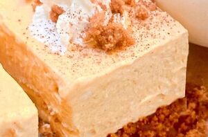 This easy, no-bake cheesecake recipe is an absolute MUST for the holidays