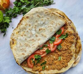 Turkish Pizza (Lahmacun)