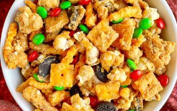 Cheesy Caramel Snack Mix- Santa's Version