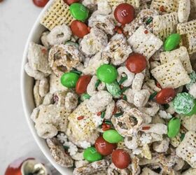 Once you start eating this addictive Christmas snack, you can't stop