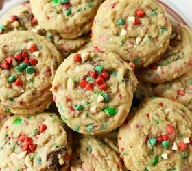 What makes these chocolate chip cookies PERFECT for Christmas