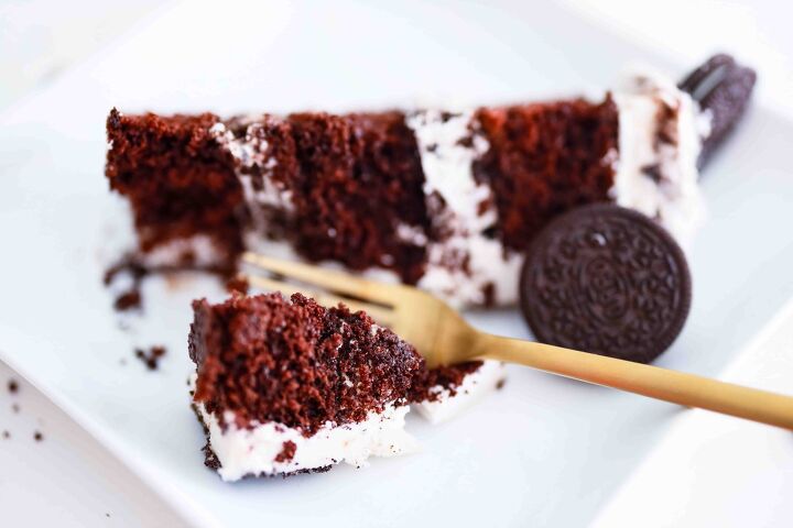 cinnamon crunch banana bread, cookies and cream cake