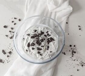 cinnamon crunch banana bread, cookies and cream filling