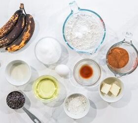 cinnamon crunch banana bread, cinnamon crunch banana bread ingredient shot