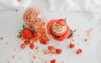 The Best Strawberry Shortcake Crunch Cupcakes From Scratch