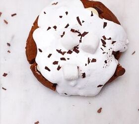 easy hot chocolate marshmallow fluff stuffed cookies, close up of finished cookie with marshmallow fluff on top