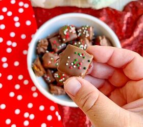 chocolate cheezit bites