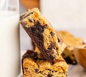 chocolate chip cookie brownie bars, Chocolate Chip Cookie Brownie Bars Recipe Beside a Glass of Milk