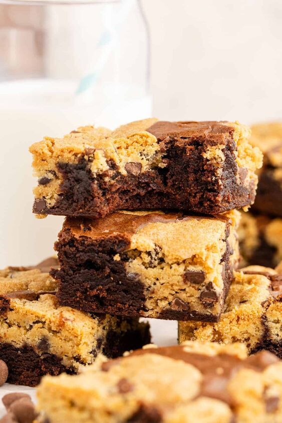 chocolate chip cookie brownie bars, Chocolate Chip Cookie Brownie Bars Recipe with Bite Marks