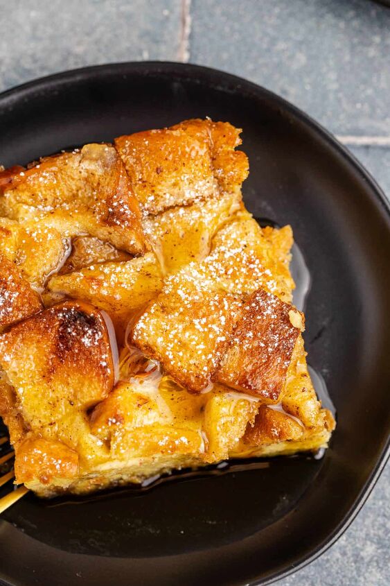 eggnog french toast bake, Eggnog French Toast Bake Recipe Cut on a Plate