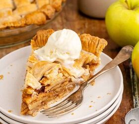 apple pie a la mode, Apple Pie a la Mode Slice on a Plate