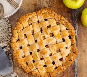 apple pie a la mode, Apple Pie a la Mode Freshly Baked in Pie Plate