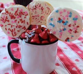 Make these Valentine cookie pops for someone special this year