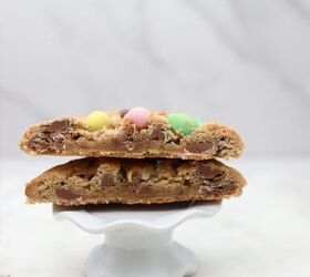 cadbury mini egg chocolate chip cookies, mini egg cookie