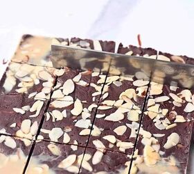 dark chocolate fudge with almonds, Dark chocolate fudge with almonds