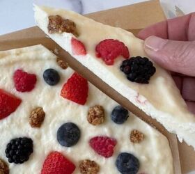 greek yogurt bark, Holding a piece of the yogurt bark