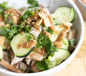 Looking for a delicious and hassle-free dinner? Try this incredible Thai bowl recipe!