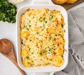 chicken alfredo baked ravioli, baked ravioli in a white dish