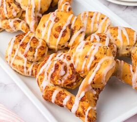 air fryer heart shaped cinnamon rolls, air fryer heart shaped cinnamon rolls