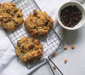 peanut butter chocolate chip cookies