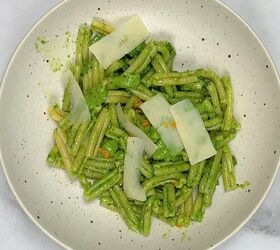 Pasta With Orange Pistachio Pesto