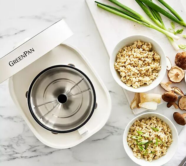 5 Must have Appliances For Your Kitchen To Make Meal Prep A Breeze 5 must have appliances for your kitchen to make meal prep a breeze