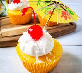 pina colada cupcakes, Pina colada cupcakes with tropical umbrellas on them
