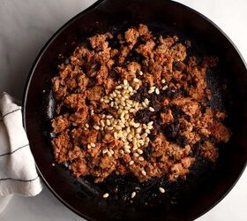 sausage pine nut currant pasta, Browned sausage pine nuts and zante currants in a skillet