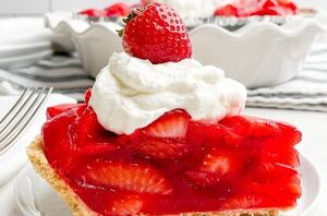 The delicious no-bake pie recipe you can make ahead of time with just 5 ingredients!