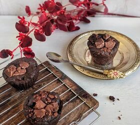 Easy Vegan Chocolate Banana Muffins