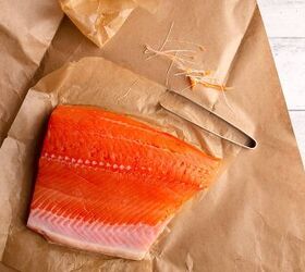 salmon with chili ginger aioli, Wild Salmon with bones removed
