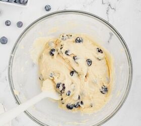 gluten free blueberry crumble muffins, gluten free blueberry crumble muffins