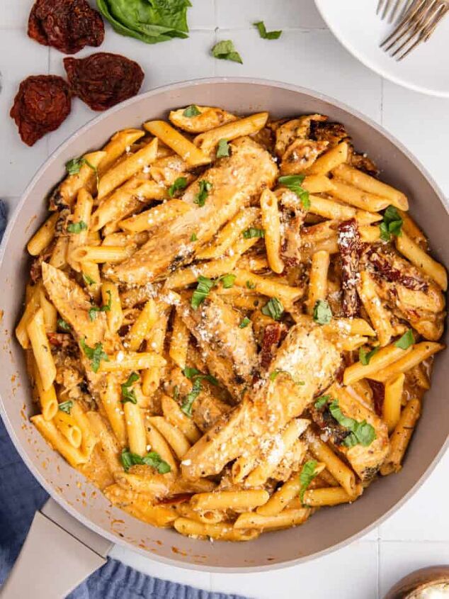 bbq pulled pork in crock pot with root beer, Marry Me Chicken Pasta Ready in One Pan