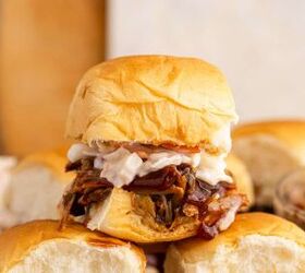 pulled pork sliders on hawaiian rolls, Pulled Pork Sliders on Hawaiian Rolls Close Up