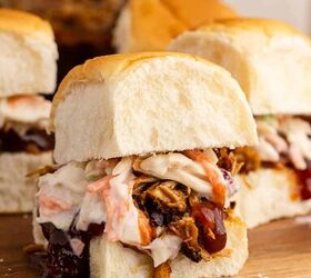 pulled pork sliders on hawaiian rolls, Pulled Pork Sliders on Hawaiian Rolls Made on a Cutting Board