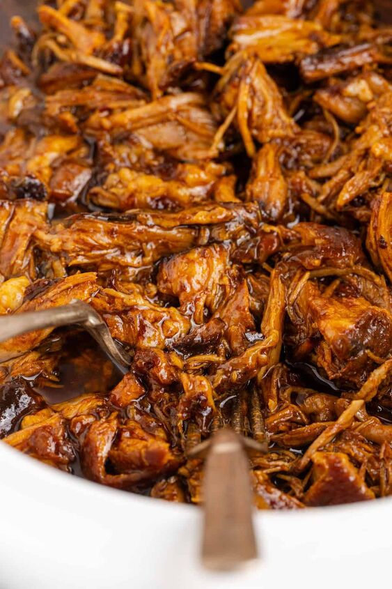 bbq pulled pork in crock pot with root beer, BBQ Pulled Pork in Crock Pot with Root Beer Close Up