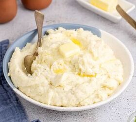idahoan mashed potatoes, Idahoan Mashed Potatoes Served in a Serving Bowl Topped with Butter