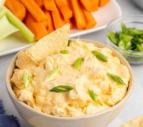 slow cooker buffalo chicken wing dip, Slow Cooker Buffalo Chicken Wing Dip in a Bowl with Dippers