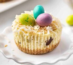easter mini cheesecake cups, These mini cheesecakes are a festive addition to any Easter brunch With their colorful candy coated eggs and soft creamy filling they re a treat everyone will love