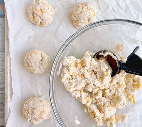 cheddar bay biscuits
