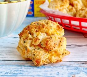cheddar bay biscuits