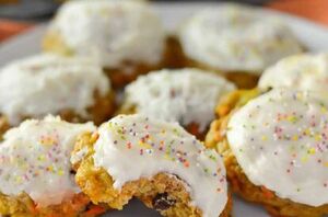 These cakey carrot cake cookies with cream cheese frosting is everything you could want in a dessert