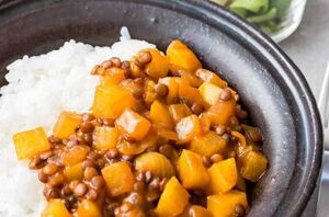 This Japanese-style daikon curry with lentils is a delicious, hearty meal!