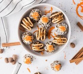 carrot cake biscoff energy balls