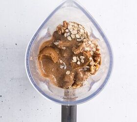 carrot cake biscoff energy balls