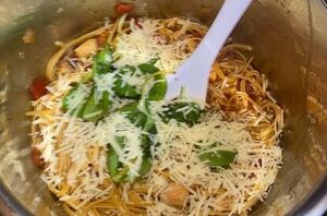 This quick, easy linguini dinner is a must for busy weeknights