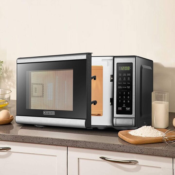 7 must have kitchen appliances for beginners and what to skip, BLACK DECKER EM720CB7 Digital Microwave Oven