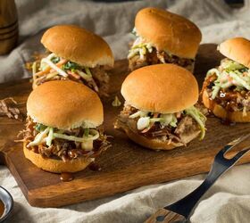 Pulled Pork Sliders | Mini Pulled Pork Slider Recipe