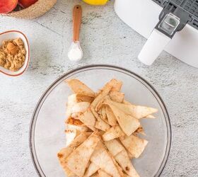 air fryer cinnamon tortilla chips and apple pie dip